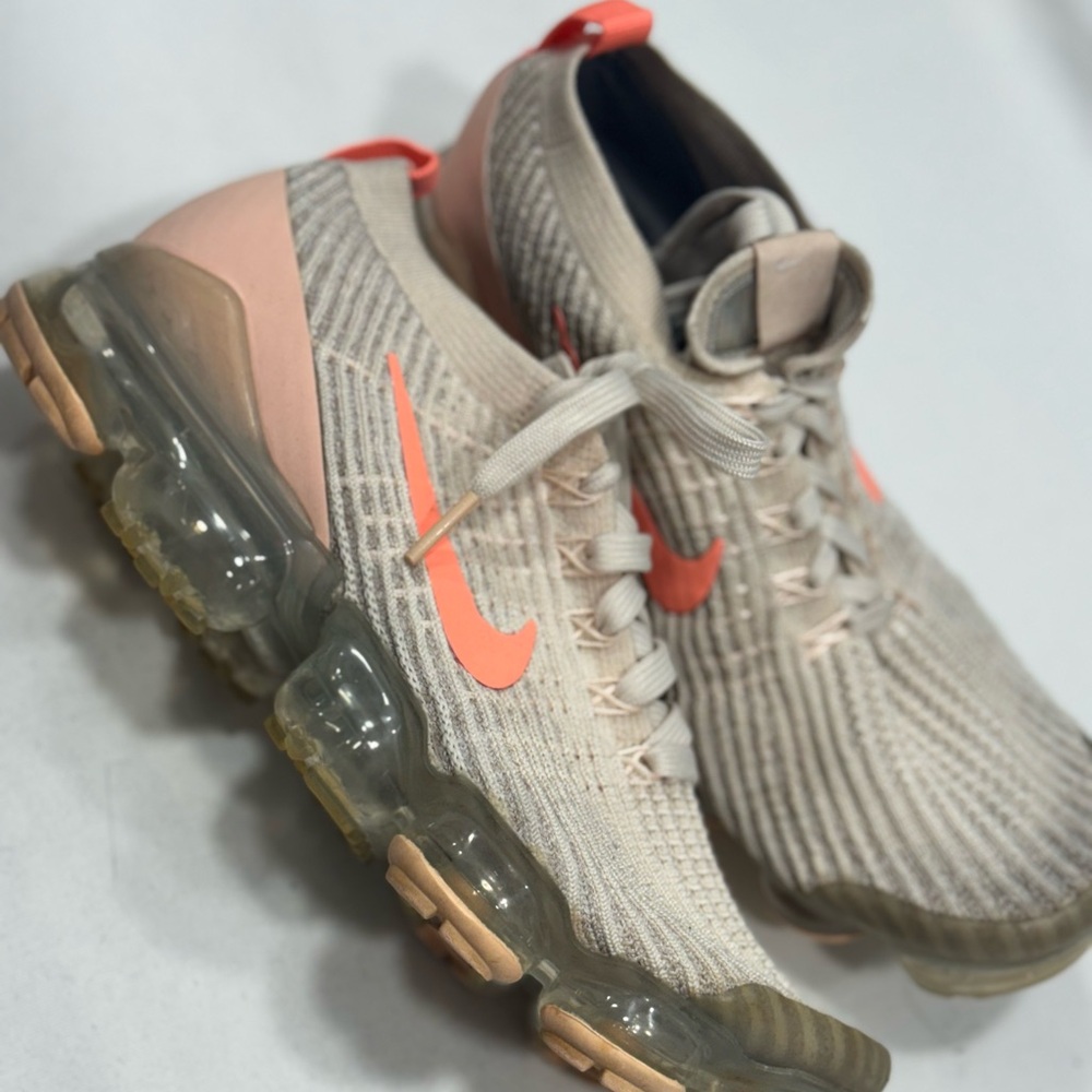 Wmns Air VaporMax Flyknit 3 Size 8